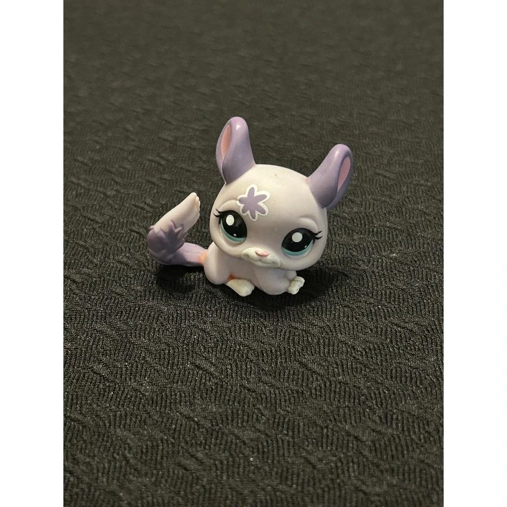 Littlest Pet Shop Hasbro Chinchilla #2135 Purple With Green Eyes LPS Pre-owned